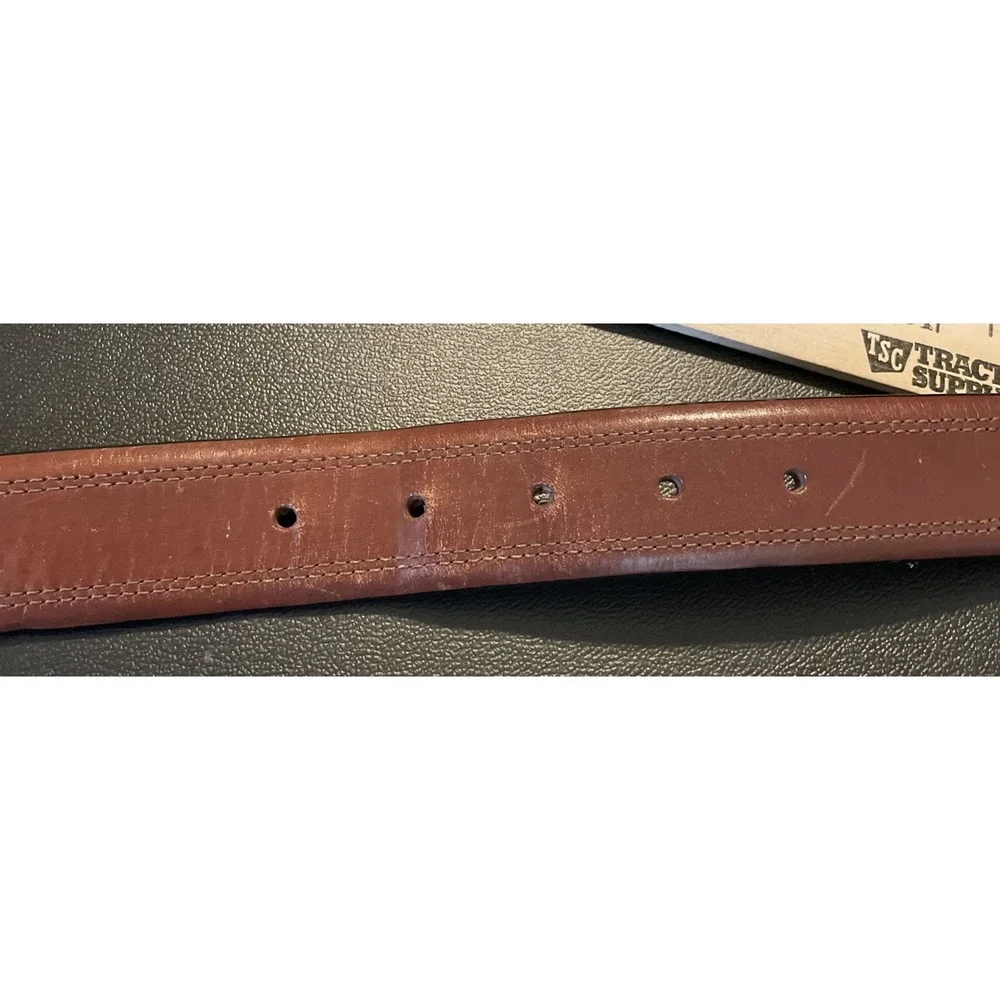 Fossil Mens 40 Belt Brown Full Grain Cowhide Leather MB4239 222 40 Stitch Detail